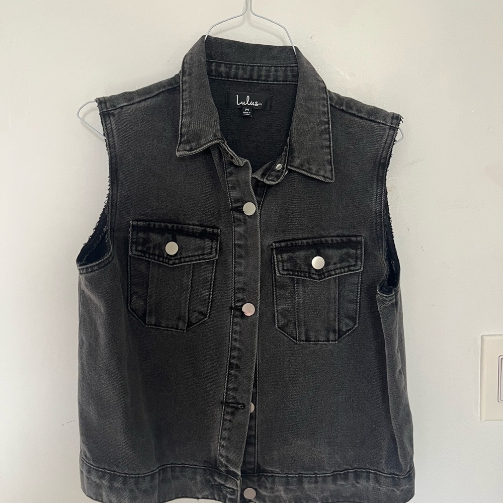 Lulu's Black Denim Vest